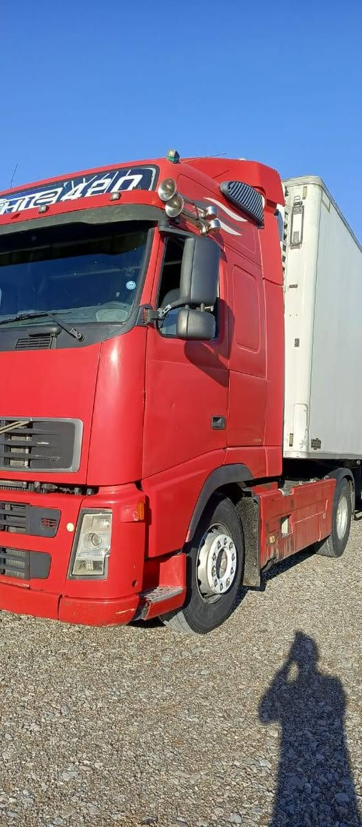 سلام عليكم
تريلة فالفو 2006 فقط الراس للبيع
بدون صبغ 
كير عادي
رقم اربيل سنوية 2031 تخلص
سعرها 150 بيها مجال 
للإستفسار اكثر تواصل مع هاذ الرقم 
***********
