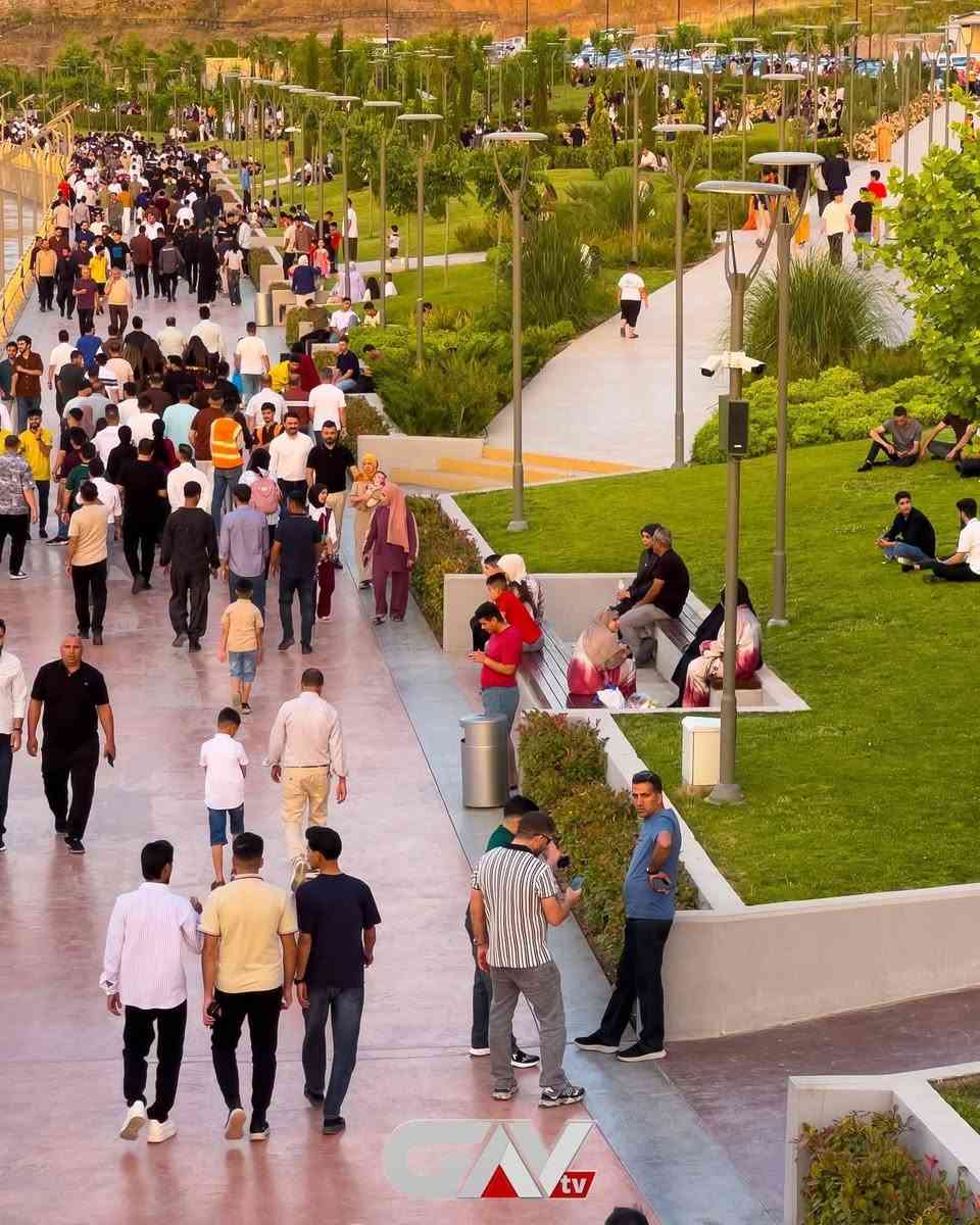 🚌✨ شركة الشرقاط الملكية للسياحة و السفر ✨🚌 

الانطلاق الجمعة 

السعر صار 18 يوم واحد //////40 يومين
👑 بإدارة عمر الظاهر و علاء الشاطي 
يوجد حجز شباب وحجز عوائل. باص خاص للشباب وباص خاص للعوائل 

🌟 رحلات الشمال المميزة 🌟

🔹 برنامج يومين (مبيت ليلة) 🔹
💰 أجرة النفر: 40,000 دينار
✅ يشمل النقل + المبيت + إفطار صباحي

📍 اليوم الأول: زاخو – دهوك
🌉 جسر العباسي
🏞️ مصيف شرانش
🇹🇷 مصيف دشتتاخ التركي
🌳 كهف بهير
🏙️ جولة داخل دهوك
🛍️ فاميلي مول
🦁 حديقة الحيوانات
⛰️ سد دهوك أو جبل زاوا (اختياري)
🌙 مبيت

📍 اليوم الثاني (اختياري)

🏰 برنامج العمادية – سولاف:
🏞️ كلي شيرانه
💙 المياه الزرقاء
🌲 مصيف فين
🌳 مصيف سولاف
☕ استراحة
🚌 العودة إلى الشرقاط

أو

🏞️ برنامج عقرة:
🌳 مصيف كلي زنطة
🌿 مصيف سيبة
🏔️ مصيف بيجيل
🌲 مصيف بيرس
🍽️ استراحة في مطعم
🚌 العودة إلى الشرقاط

━━━━━━━━━━━━━━

🔹 برنامج اليوم الواحد 🔹
💰 أجرة النفر: 18,000 دينار

✅ اختياري بين:
📍 زاخو – دهوك
📍 العمادية – سولاف
📍 عقرة

━━━━━━━━━━━━━━

🚌 باصات خاصة للعوائل
🚌 باصات خاصة للشباب
👶 الأطفال دون 5 سنوات مجاناً
✅ نقل مريح وآمن

📞 للحجز والاستفسار:
              *********** 

📱 واتساب – اتصال – مراسلة الصفحة

⭐ لا تحتار… احجز واختار و كل شيء متوفر ⭐
