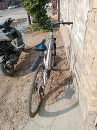 بايسكل سباقي حجم 29 أكبر حجم السعر 130 بي مجال الرقم 07771964092