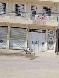 نادر الشارع الخدمي • قاعه علوي ٣٤٠م • ٤ محلات