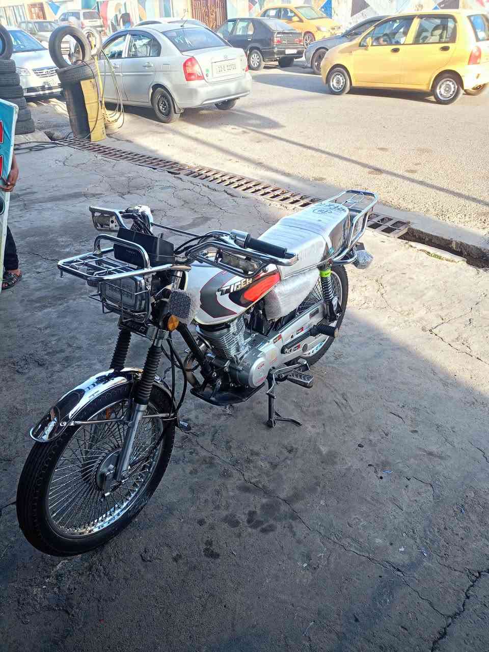 ماطور الفين 2020جديد للبيع سعرو 650وبي مجال رقمي ***********يوسف حي عدن 💫
