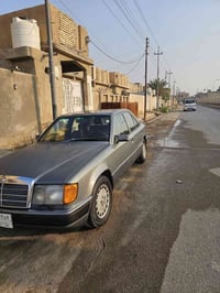 سياره  مرسيدس للبيع موديل ٩٠ السياره جاهزه من كل الجوانب كلشي بيها شغا...