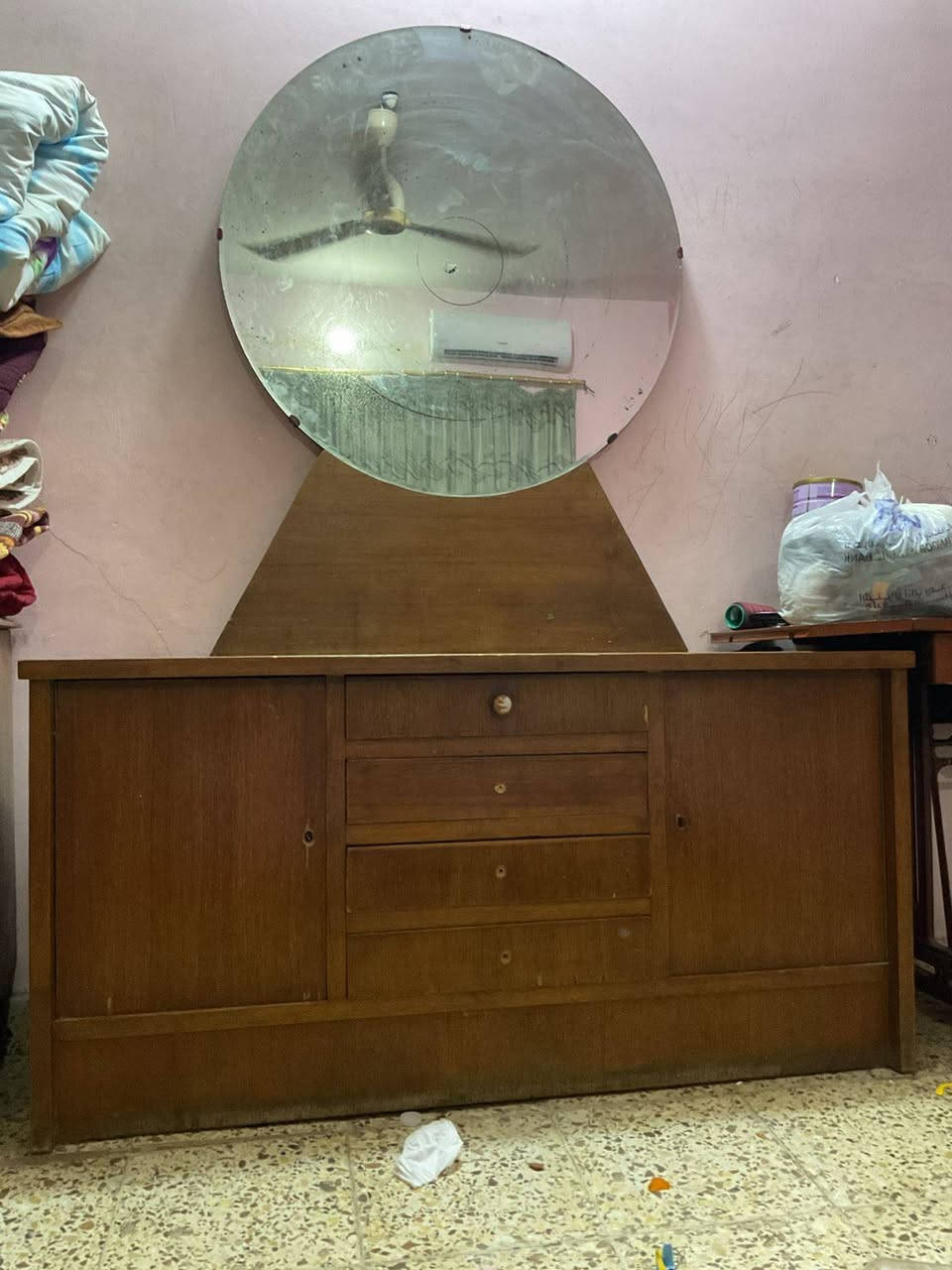 غرفة صاج للبيع بسعر ٢٠٠ وبوفيه صاج قطعتين بسعر ١٥٠ المكان كريعات


**إذا كنت صاحب هذا الإعلان وتريد حذفه لأي سبب، رجاءا أرسل رسالة إلى الدعم الفني**
