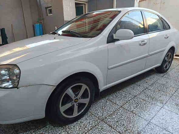 السلام عليكم اني مكلف بالنشر سيارة اوبترا موديل ٢٠١٢ رقم بغداد باسمي ماشيه ١٤٥ ألف حقيقي بيها صبغ فقط الجاملغ الامامي والباقي مكفول مكينه وكير وتبريد السعر ٩٥ وبيها مجال رقم الهاتف ***********
