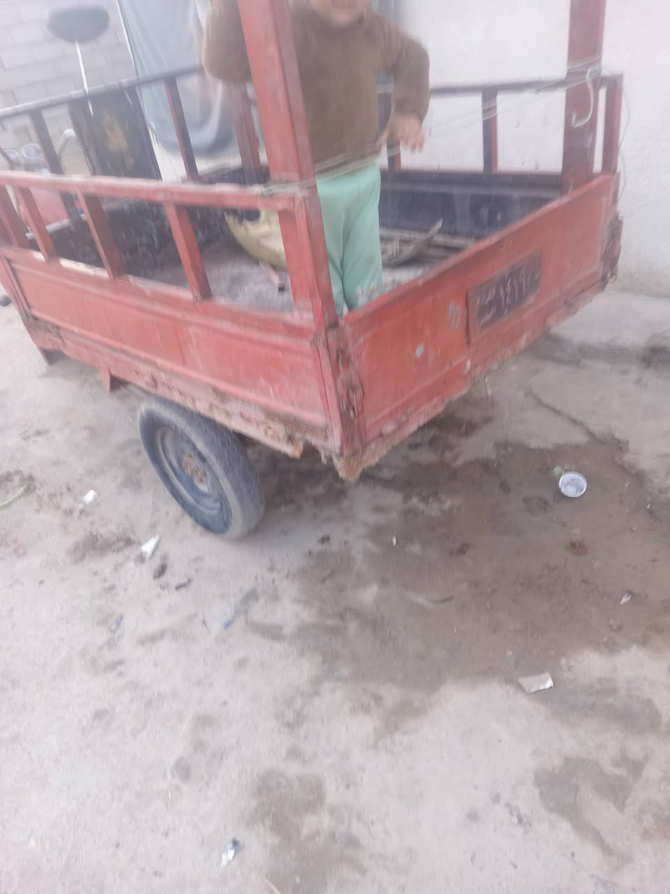 ستوته للبيع رقم اسود بس بيه لحيم بل الركبه وتبخر بس المكينه جديده القرنه بني منصور ***********واتساب السعر  450
