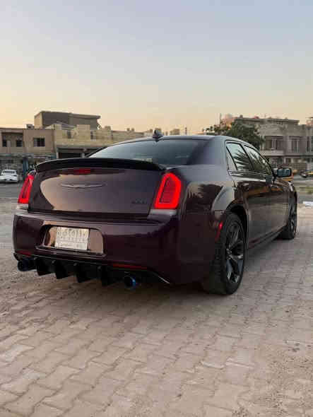 للبیه اوباما كرايسلر 300c 2021 ✅

سعرها ادخل ع رابط https://t.me/carssofiraq/14883

امريكي / كندي موديل 2021 ماشيه 44 ميل رقم بغداد 
محرك 3600 

المواصفات :نظام التشغيل عن بُعد
شاشة كبيرة مع دعم Apple CarPlay
تحكمات كاملة من المقود 
دعامية أمامية “بحجم عريض”
منظومة زينون عدسات LED
ويل عنكبوت 20 إنش (بلادي)
دفلك أمامي وخلفي – بريك مخمس
نظام مراقبة النقطة العمياء (اختياري)
كاميرا خلفية وحساسات ركن
وسائد هوائية أمامية وجانبية وسترية
نظام الثبات الإلكتروني (ESC)
نظام مانع انغلاق المكابح (ABS)
نظام المساعدة على الكبح الطارئ
مراقبة ضغط الإطارات

حالة السيارة : 
 • السيارة نظيفة جداً، لا تحتوي علىى قطره صبغ صبغ 
 • حادث سابق في أمريكا: فقط دعامية أمامية واصبع من الجاملغ عكس السايق مرجع بارد 
 •
للاستفسار على الرقم 

***********
.
.
🚗اعرض سيارتك ع اقوى قناة تلكرام للبيع و شراء سيارات ادخل ع رابط 
👇👇
https://t.me/carssofiraq
