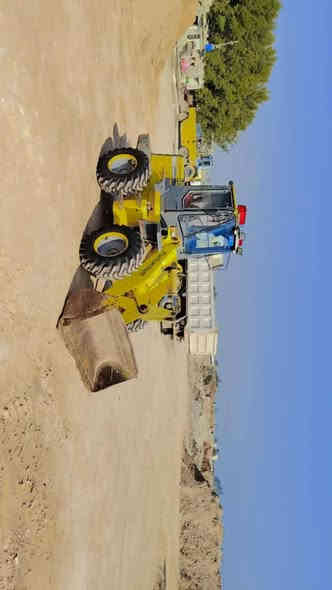 شفل للبيع فوركاوه حجم 310 رقم قادسيه منزل موديل ٩٥رقم انكليزي مكلف بنشر ***********
