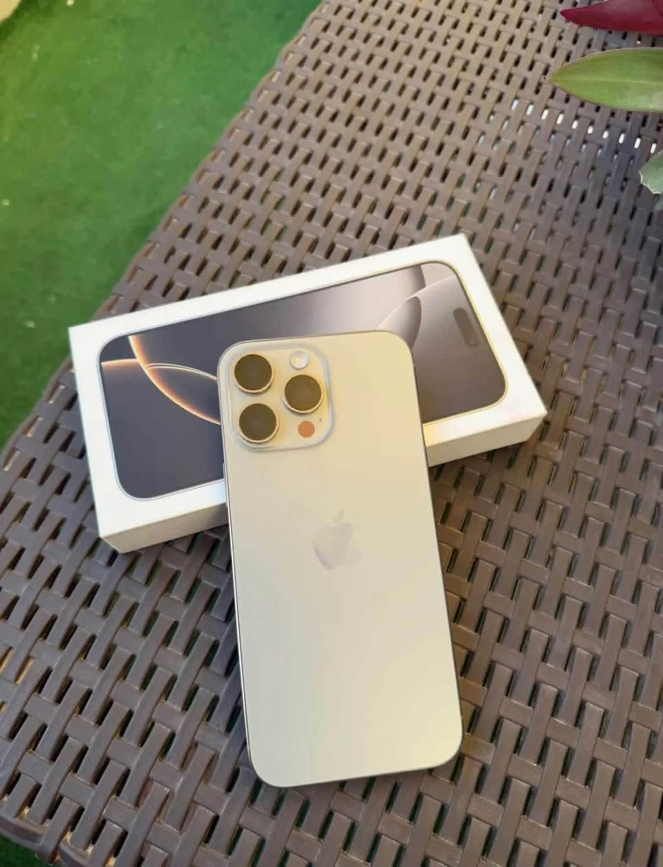📱 آيفون 16 برو ماكس (iPhone 16 Pro Max)
للبيع جهاز بنظافة ممتازة وبحالة الوكالة:
 النسخة: خالي من أي صيانة (شد برغي شركة)
 المواصفات: عربي / شرق اوسط (Master)
 نسبة البطارية: 91%
 عدد دورات الشحن: 431 دورة
السعر 1300
بلد

📌 للتواصل والاستفسار:
📞 ***********
