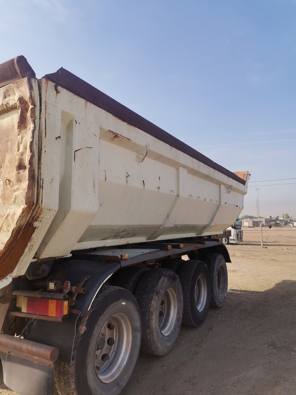 سلام علیکم بودي CNC
اربع دناكيل بودي كامل بشرط
تايرات بيهن تعبانا
 مكان كركوك قرب حي صناعي الجديد
رقم مبايل ***********
***********
