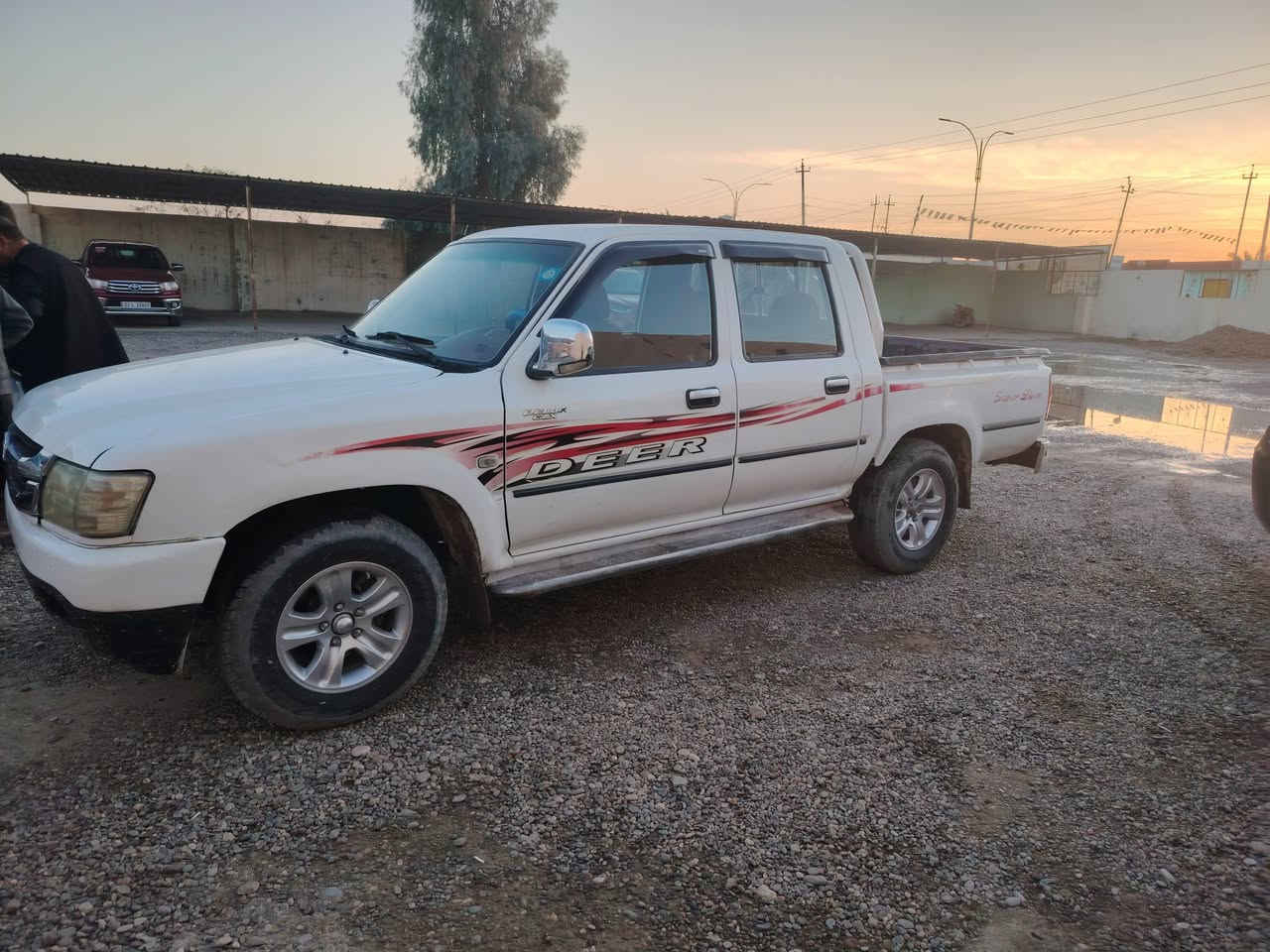 السلام عليكم للبيع بكم دير موديل 2014 رقم صلاح الدين سنويه لل 28 مشروع وطني شرط التحويل صاحبه من الشرقاط سياره نضيفه مال جناي السعر 76 وبيه مجال واذا مراوس بسياره انترا افانتي سوناته كورلا كيه شعندك نزل يرهم الاتصال على الرقم ***********
