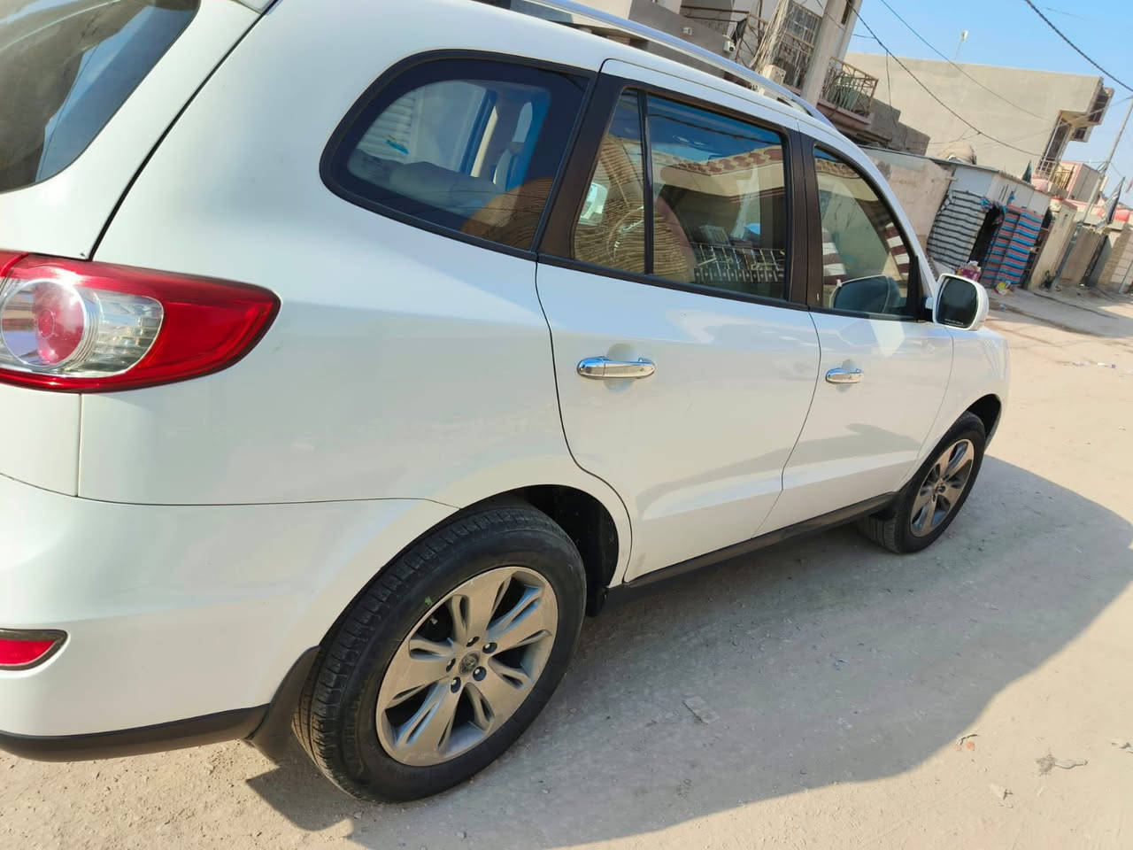 سنتافي موديل ٢٠١١ خليجي ٤ سلندر رقم اربيل مكفولة من الضربة والصبغ تجديد سنوية وهزة قبل اسبوع .. جاهزة للبيع والسعر اتصال على الرقم  *********** _ مكاني حلة
