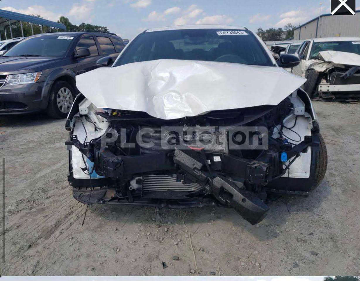 سلام عليكم فورتي GT للبيع موديل 2023 رقم بغداد الدولي السياره فول مواصفات الاخير حادثه بنيد مبدل وبارد بين الباب والجاملغ والباقي ليبل واحد لغود شواصي مكفولات
مواصفات 

كشنات تدفئه تبريد 
كشن  السايق كهرباء 
سايد بريك بصمه 
اوتو هولد 3 مودات قياده 
4 بصمات 
فول تحكم ستيرن 
فتحه سقف 
اناره بلباب 
كشنات جلدد كلهن 
اشاير بلمري 
رادار توقف ذاتي امامي وخلفي وجانبي
السياره فول LED
تبريد بيانو 
ماشيه 87 ميل
شفتات بلستيرن 
شحن واير لس
السعر 140 وبيه مجال 

العنوان بغداد الحريه

***********
