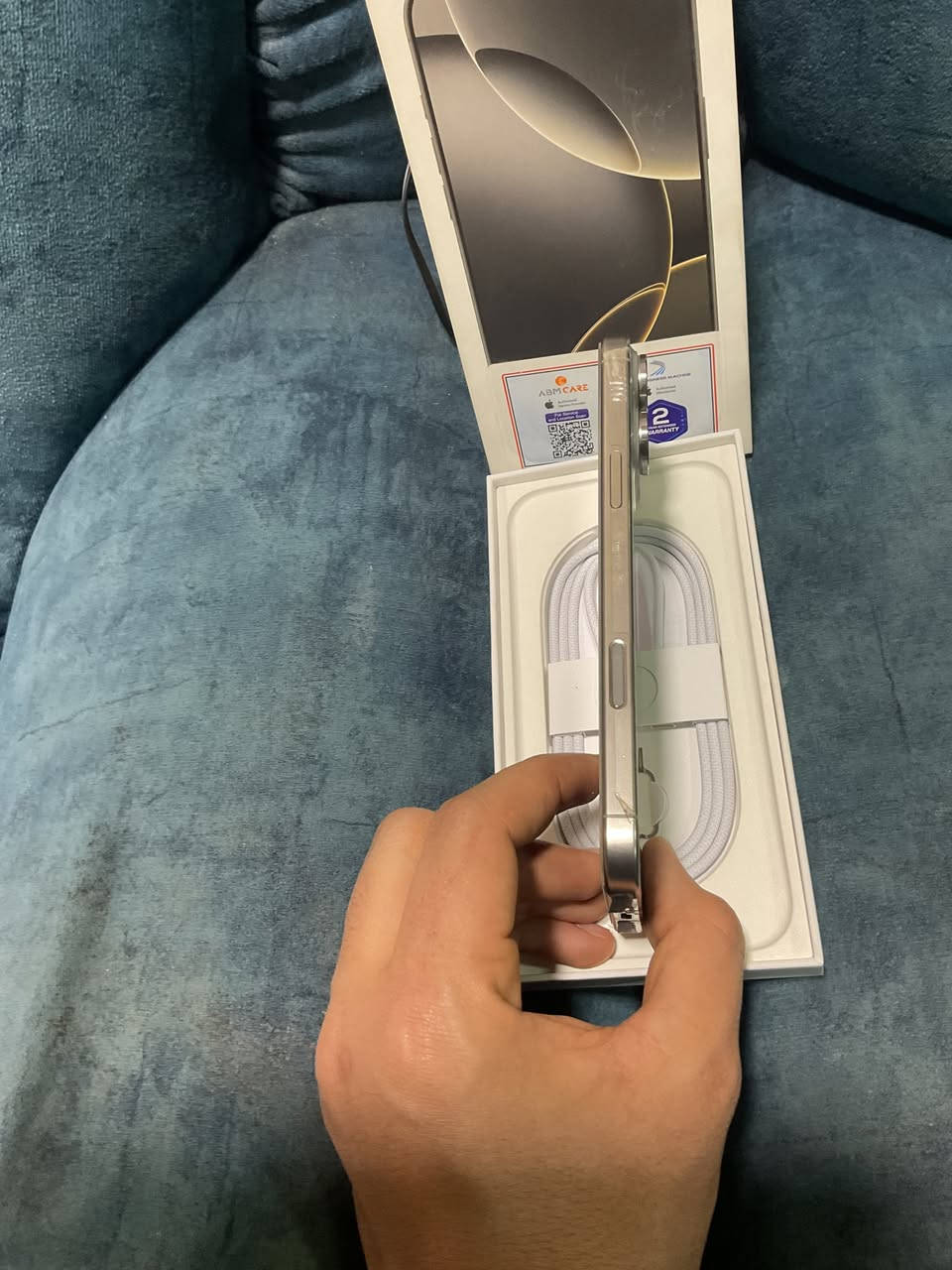 للبيع: آيفون 16 برو ماكس
 آيفون 16 برو ماكس
🎨 اللون: تيتانيوم
💾 الذاكرة: 256GB

🔋 البطارية: 100%
✨ النظافة: 100% (كالجديد)
🛡️ الضمان: نص شهر

📦 الكارتون موجود
🎁 كت حماية كامل لكل الجهاز
📎 كل الأغراض أصلية وغير مستخدمة

❌ ما بي أي عيب
❌ ما مفتوح ولا مصين
✔️ استعمال خفيف جداً

💰 السعر مغري للجادين
📞 مراسلة خاص أو اتصال
***********
