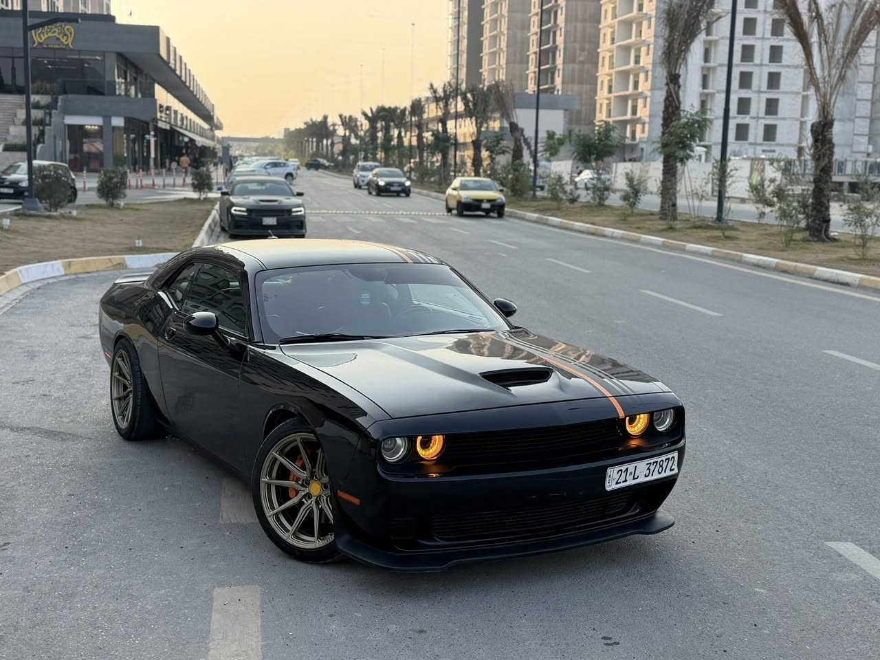 السلام عليكم 
ترهم مراوس ب ارتي شعندك 
جالنجر اورنج ادشن 🍊 2023

Last call النداء الاخير اورنج ادشن 

السيارة مختمه بكل مكان 

فول فول فول من كلشي عدا الفتحه 

فجوج برمبو 6 بستم دبلات صفر srt 
 ويلات فيراده اصلي من امريكا 

رادار امامي و خلفي 

كشنات الكنتارا و جلد 

كشنات تطريز 

تدفئة و تبريد كشنات 

تدفئة ستيرن 

ستيرن تحكم كهرباء 

مري قلاب 

دشبول خياط + ابواب خياط 

خزن ميموري 

مري اوتو ديم 

سستم صوت الباين 

شفتات بالستيرن 

سستم كاربون 

اضاىة دشبول متغير 

السيارة جديدة و ريحة الشركة بيها و كلش مصروف عليها وبيه كومه مواصفات شنو الي بالك موجود افول شي بالشركة  

ماشيه 42 ميل حادث قطتعين جاملغ و بنيد حادث سطحي من فوك بدون شاصي ولغد مكفول و جاملغ ورا كلير اجه من امريكا السيارة سليمانيه تحويل وكاله حاضر شرط الفحص 
السعر 187 وبيها مجال بسيط جوه السوك بلعافية ع ياخذها ♥️😍
مكاني بغداد 📍
*********** متوفر واتساب
