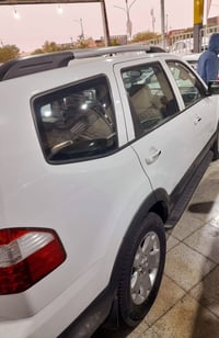 موهافي 2011 للبيع  ستة سلندر سبعة راكب مواصفاتها فول   مرايات شفط وجنط...