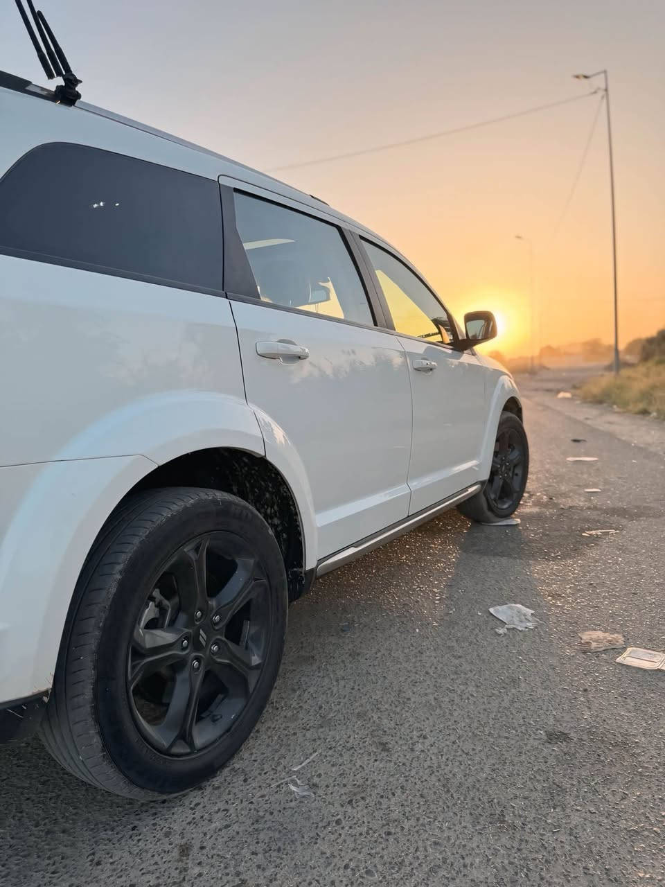 السلام عليكم 
دوج جورني 2020   ابيض 
فئه كروز رود ( فول مواصفات)  سبعه راكب - ثلاث قطع تبريد مركزي - كامره خلفيه - حساسات - شاشه كبيره- فتحة سقف - مخابء سريه عدد٢- بضمة ابواب+ بصمة تشغيل- كشنات جلد + كشن السائق كهربائي - باقي التحكمات والمواصفات المعروفه 
السياره اربعه سلندر محرك 2400 
ضررها ٣ قطع بنيد وجاملغ جهة السائق  والباب خلف السائق  + السونار موجود 
رقمها الانكليزي الجديد يعني تترقم باي محافظه تريد
رقم الشاصي : 3C4PDCGB5LT268688 
سعرها 143
مكانها بابل - الحله - شارع ٨٠ 
للئستفسار اكثر اتصل بالرقم *********** 
متوفر واتساب 
ملاحظه / السياره معروضه للبيع مو للتقييم اذا شراي اتصل وبيك خير وتدلل غير ذالك لاتذب سعر بالتعليق وتروح  احترامي للجميع ♥️ حلة, بابل
