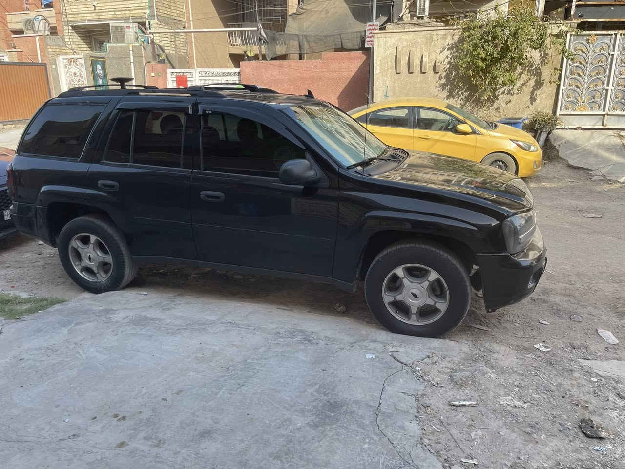 السلام عليكم

بلايزر 2007 سوده 

مواصفات LS فول 

فتحه سقف 

كشن كهرباء + تدفئه 

شاشه اعطال 

تبريد قطعتين 

منضومه بانزين جديده 

منضومه تبريد جديده 

باتري جديد 

تخم تاير 

سياره جاهزه ونضيفه 

رقم سليمانيه الجديد 

مكان السياره بغداد  

السعر (١٠٠)
***********
