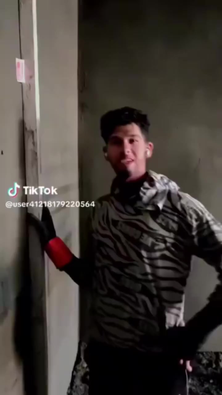 سلام عليكم ورحمة الله وبركاتة اخواني ليريد خلفه موجود سعر مناسب تدللون لبخ نثر واجهات تشميع اني حاضر ‏‪0781 766 0069‬‏.... ***********
