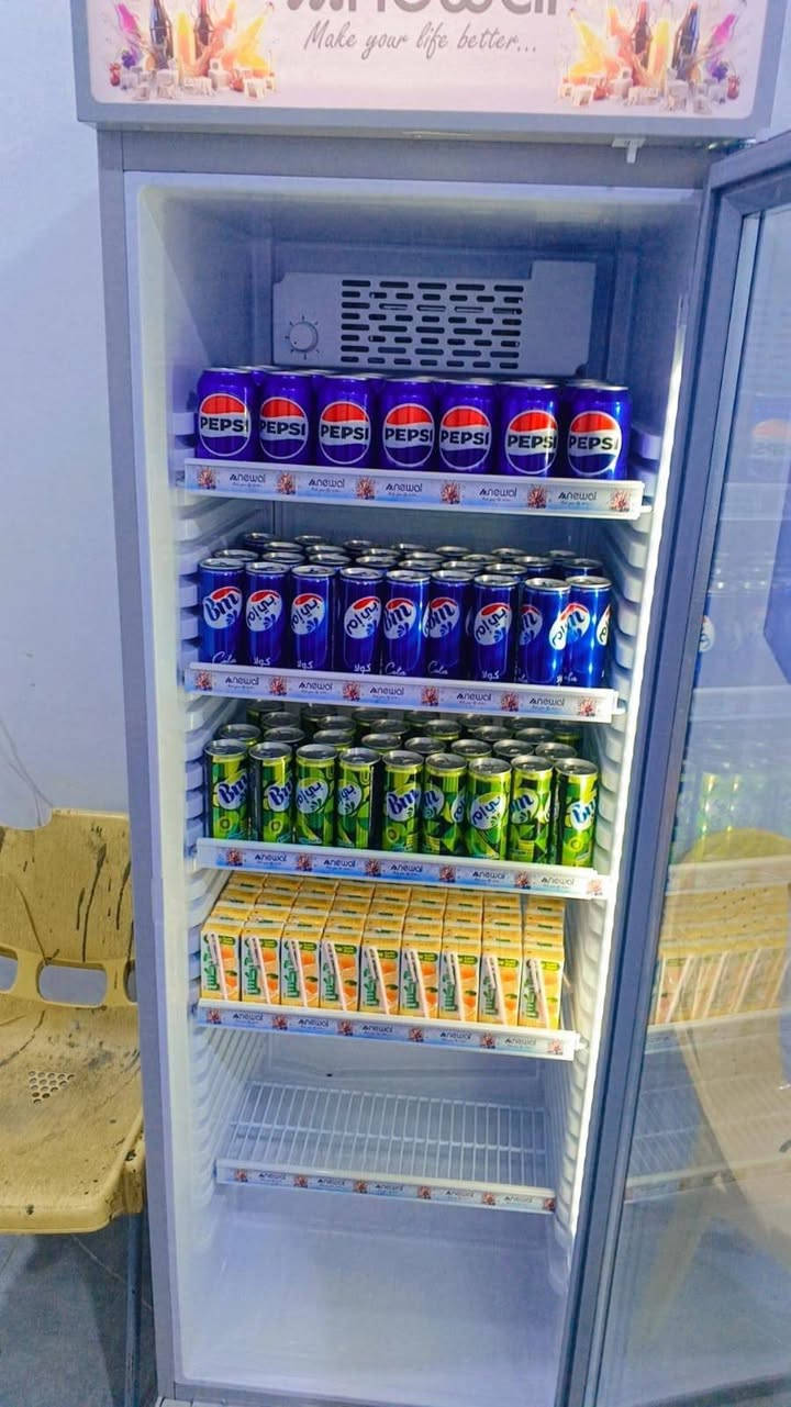 السلام عليكم
عارضة جديد ب 300 الف وبيها مجال 
***********
