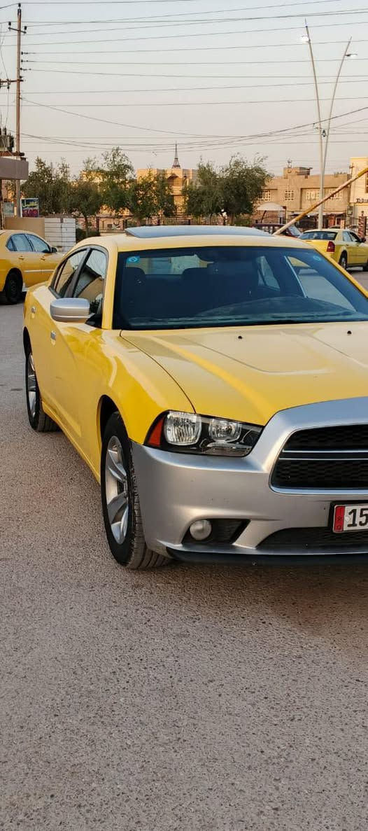 من رخصت الادمن جارجر موديل 12فول موصفات فتحه
رقم الانبار سنويه جديده 31حداديه خلفي امامي تخم تاير
جاهزه السياره بيه بنيد مفتوح الا ستفسار 
‭0770 494 7128‬
مكان السياره سامراء  السعر 145
