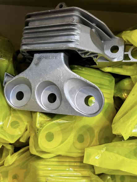 السلام عليكم ورحمة الله وبركاته 
تحية طيبة 🌸
❌عرض خاص ولفترة محدودة ❌
تعلن شركة الكاسر 
عن وصول حدادية ماليبو وجميع انواع الشوفر 
طبلة ماركة شيلبي 50 الف 
طبلة صيني كوبي 35 الف 
شمعة (مغزل)صيني 7 الف 
شمعة ( مغزل )شيلبي 10 الف 
اذان او دچة محرك 50 الف 
اذان او دچة كير 50 الف
ويوجد لدينا وكالة GM 
 
❌وايضاً يوجد لدينا خصومات ع الصيانه❌
يعني متتحير تخلي سيارتك يمنا احنه نشتغلها وع مسئوليتنا 🏎️❌
للحجز والاستفسار 
***********
‭0780 100 7476‬
وات ساب 
النجف الاشرف 
حي الامير مقابل شارع الزهور
