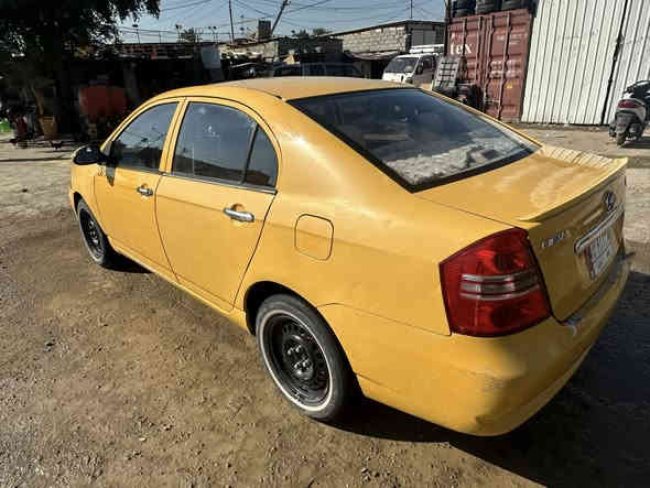 السلام عليكم سياره ليفان 620 كير محرك تدفئه تبريد خير من الله السياره صدرها يرادله تبديل  شوفت عينك نصبتها حلوه عليها  هيئه وغرامات  تنزل من سعر السياره يعني تستلم سيار مصفره راعيها موجود تحويل ثاني يوم السعر 38$ مكاني بغداد الخطيب الزراعي  ***********
