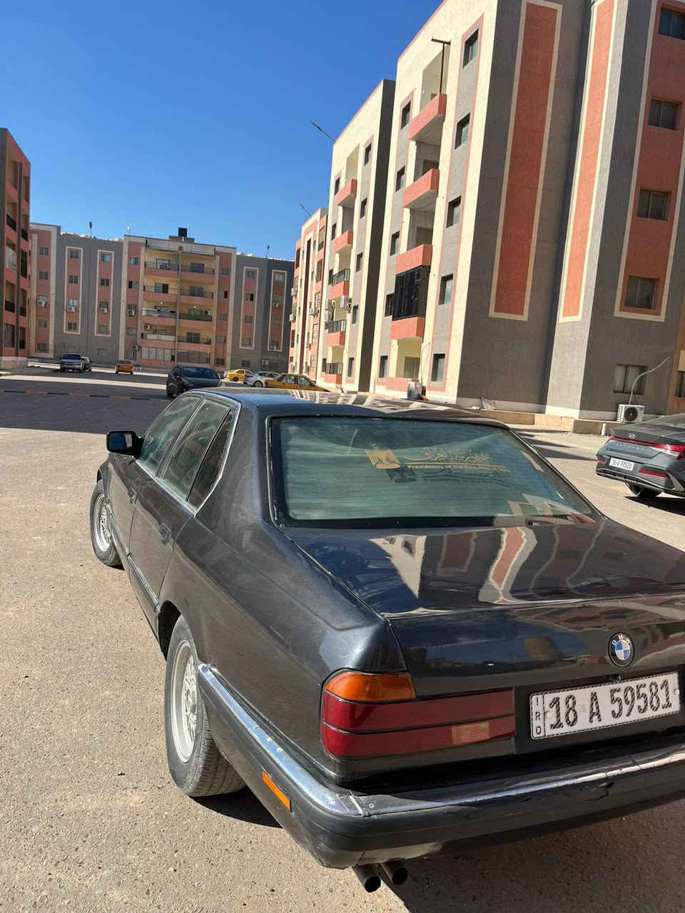 بي ام دبليو 735موديل 1988محرك 35مفتوح  كير اوتوماتيك رقم بابل إنكليزي سنوية جديدة لايت زنون باتري جديد تايرات جدد غرفه نضيفه  السيارة بأسمنا هزه جديدة حداديه 90بالميه تبريد شغال محرك و كير بحالة جيدة مصبوغة عام صبغة جديدة  السعر 45 وبيها مجال السيارة مكانها ديوانية   للاتصال *********** ديوانية, القادسية
