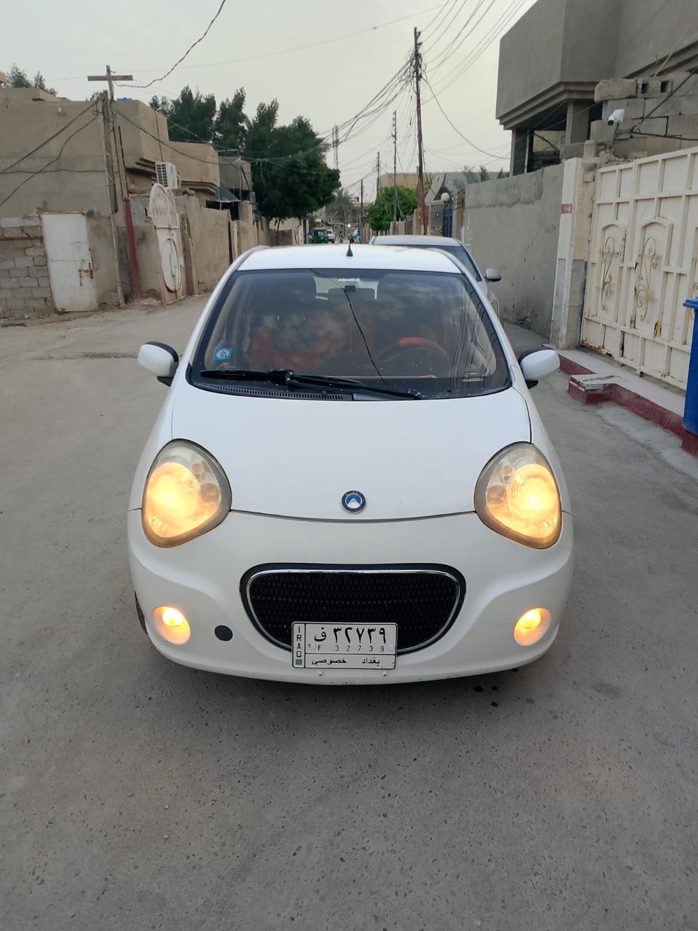 سياره باندا بيضاء اللون موديل ١٢نظيفة مكفولة كير ومحرك تبريد شاشة كأمر محرك ١٣٠٠بغداد رقمها السعر ٤٢ بيه مجال للاستفسار الاتصال على الرقم ***********