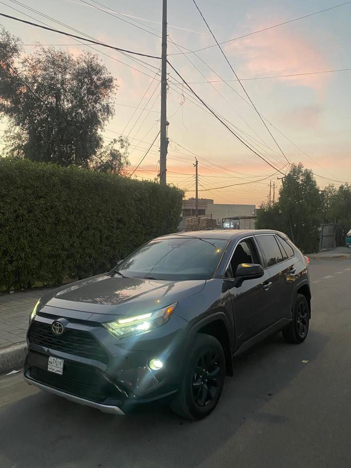 تيوتا راف فور موديل 2024 بانزين  رقم بغداد بيها 3 قطع ماشية اقل ال 19 الف كيلو  فئة LE مكانها بغداد السعر 188
***********
