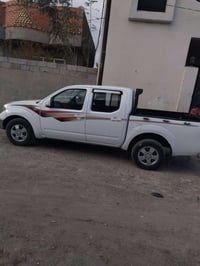 نيفارا • ٢٠١٠ • متضرر أمامي