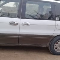 سياره كيا كرنفال كاز موديل 2000 السعر 60 للاتصال بل رقم 07827601620