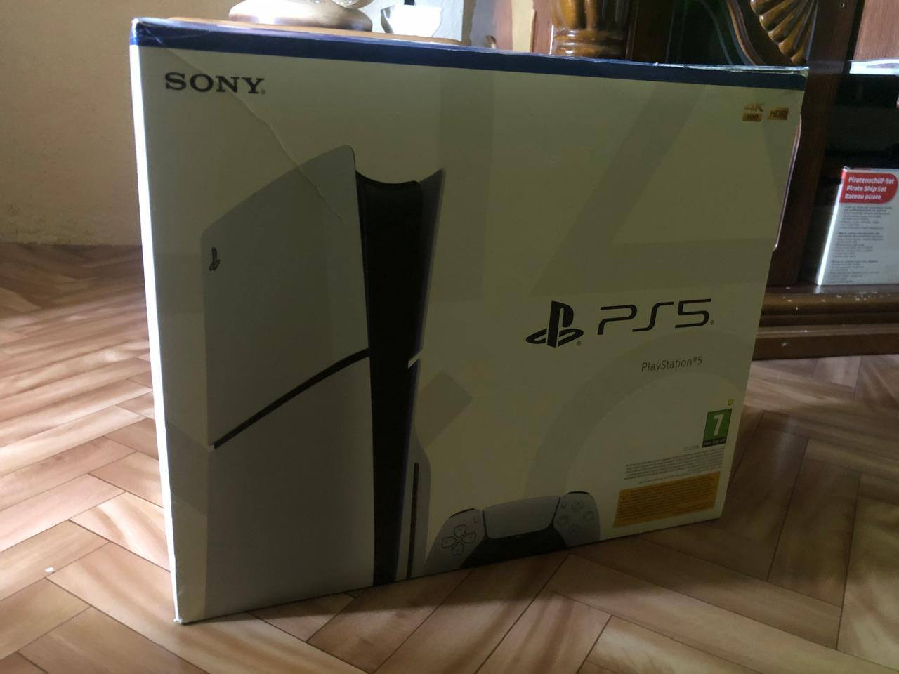 عندي بلي ٥ سلم مع مجموعة العاب ع الهارد
استخدام قليل
السعر 800


**إذا كنت صاحب هذا الإعلان وتريد حذفه لأي سبب، رجاءا أرسل رسالة إلى الدعم الفني**