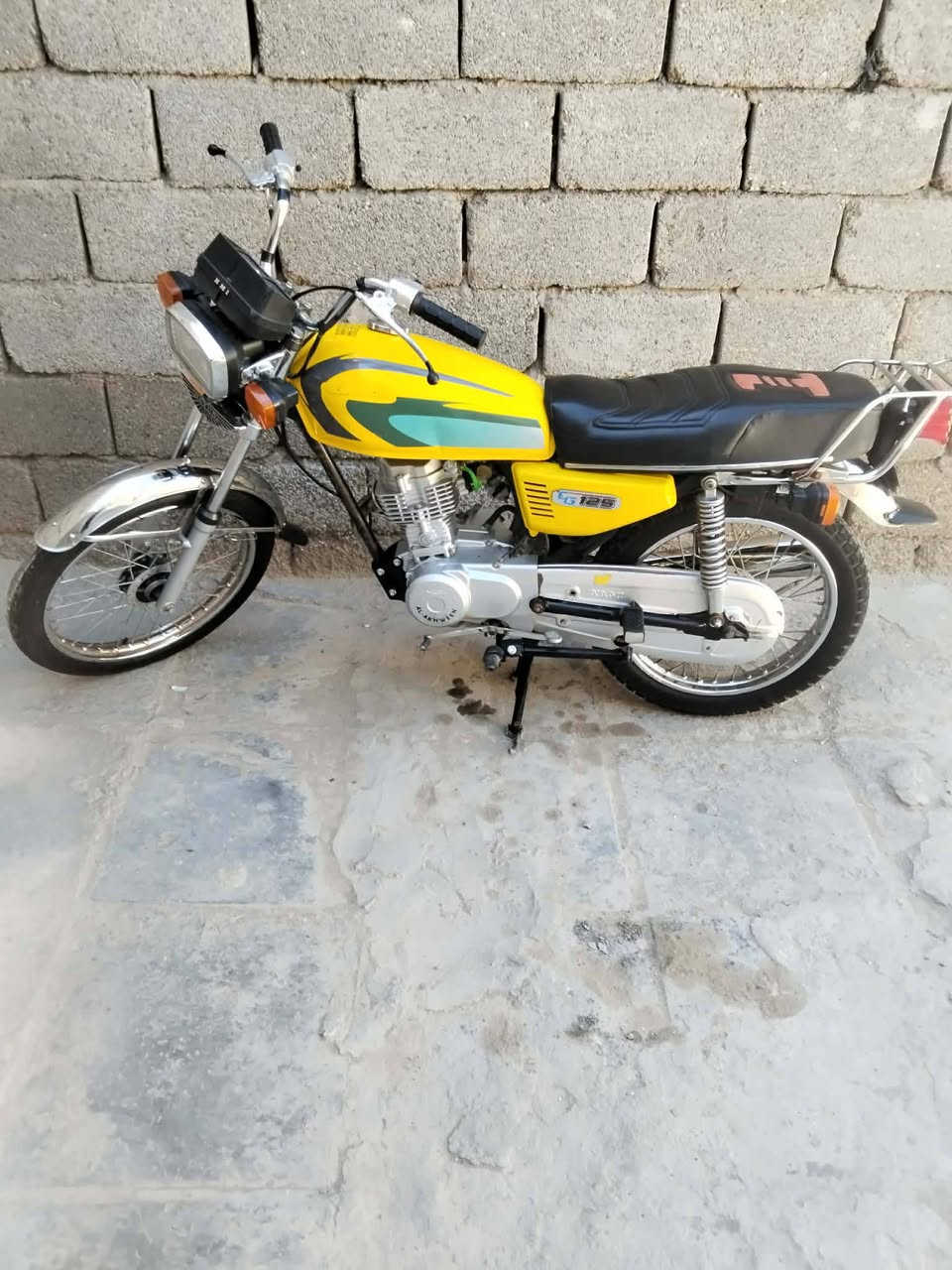 سلام عليكم متاح دراجه مكاني ناصريه مركز كلك ***********
