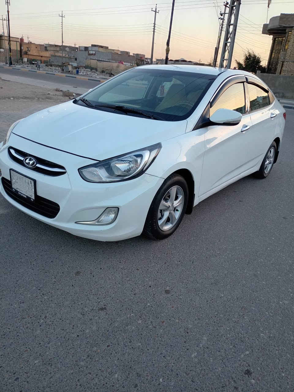 اكسنت 2014 السياره جاهزه من كلشي مكينه وكير كفاله 1600 دوش تبريد حداديه كفاله السعر 83 رقم بصره مكانه بصره رقم الهاتف *********** السياره خليجي
