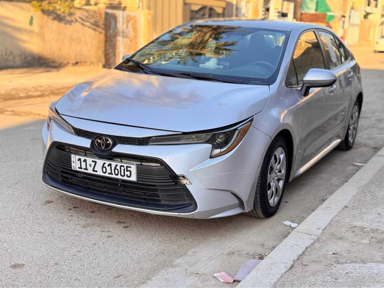 لسلام عليكم 
تويوتا كورلا 
بيع او مراوس بسياره عاليه 
وانطي فرق 
2023
ماشيه 55الف كيلو 
وراد امريكي حادثها بنيد وجاملغ 
لا واصل شاصي ولا دواخل حادث خفيف وصور الحادث منشوره ويه الصور 
مواصفات 
شاشه 
تحكمات ستيرن 
هاند بريك بصمه 
كامره 
مكينه وكير شرط شركه 
السياره جديده كلش 
والسعر 150وبيها  مجال حك جيه 
*********** 
مكانها بغداد الشعب بغداد, العراق
