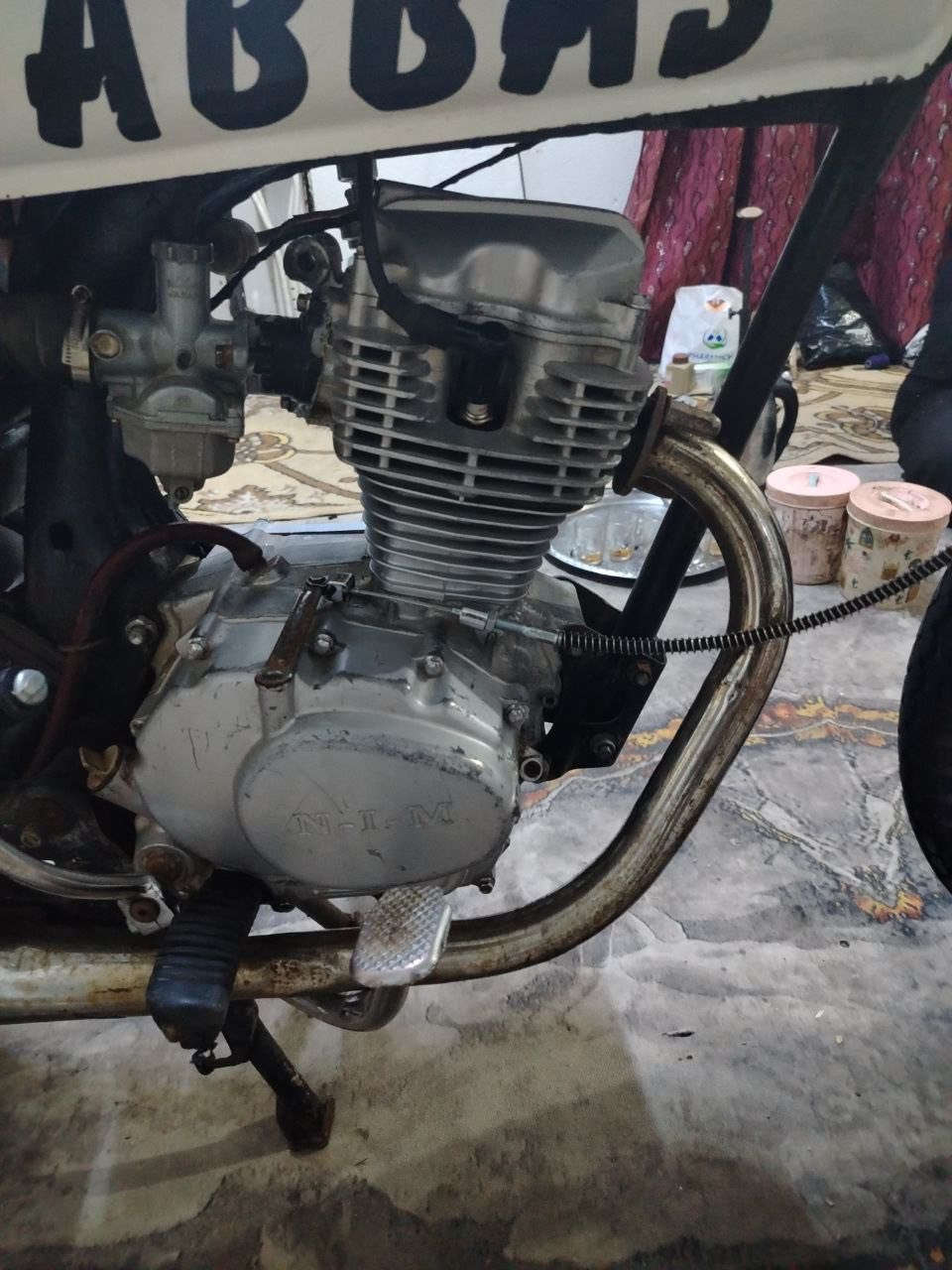 السلام عليكم دراجه ادوات نامه للبيع عنوانها البصره كرمة علي الشراي يتصل على رقمي هذا ***********
