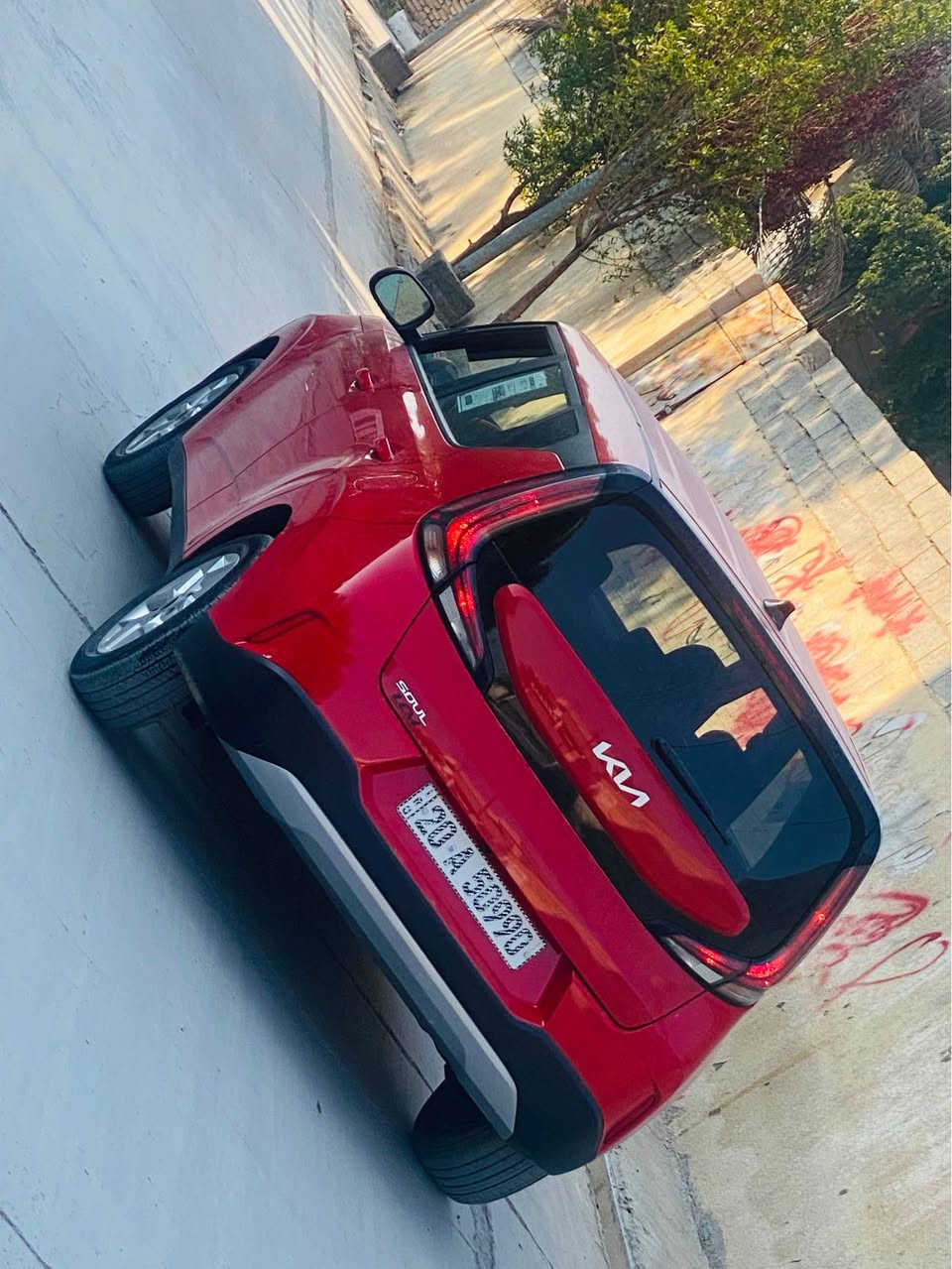 للبيع كيا صول 2024 مرقمه رقم ديالى شرط التحويل 
المواصفات 
محرك 2000 دوش
كير محرك جدد
السياره ماشيه 19 الف 
شاشه ديجيتال
تخم تاير 
رقم ديالى الانكليزي 
تحكم ستيرن
شاشه كبيره+كامره خلفيه دواره 
توقف ذاتي 
تحديد مسار 
سنويه 2030
تبريد تدفئه
ثلاث انظمه قياده
الظرر فقط جاملغ وبنيد كما موضح بالصور السونار مرفق مع الصور 
للاستفسار الاتصال على الرقم ***********
السعر 157 وبيها مجال بعقوبة, ديالى
