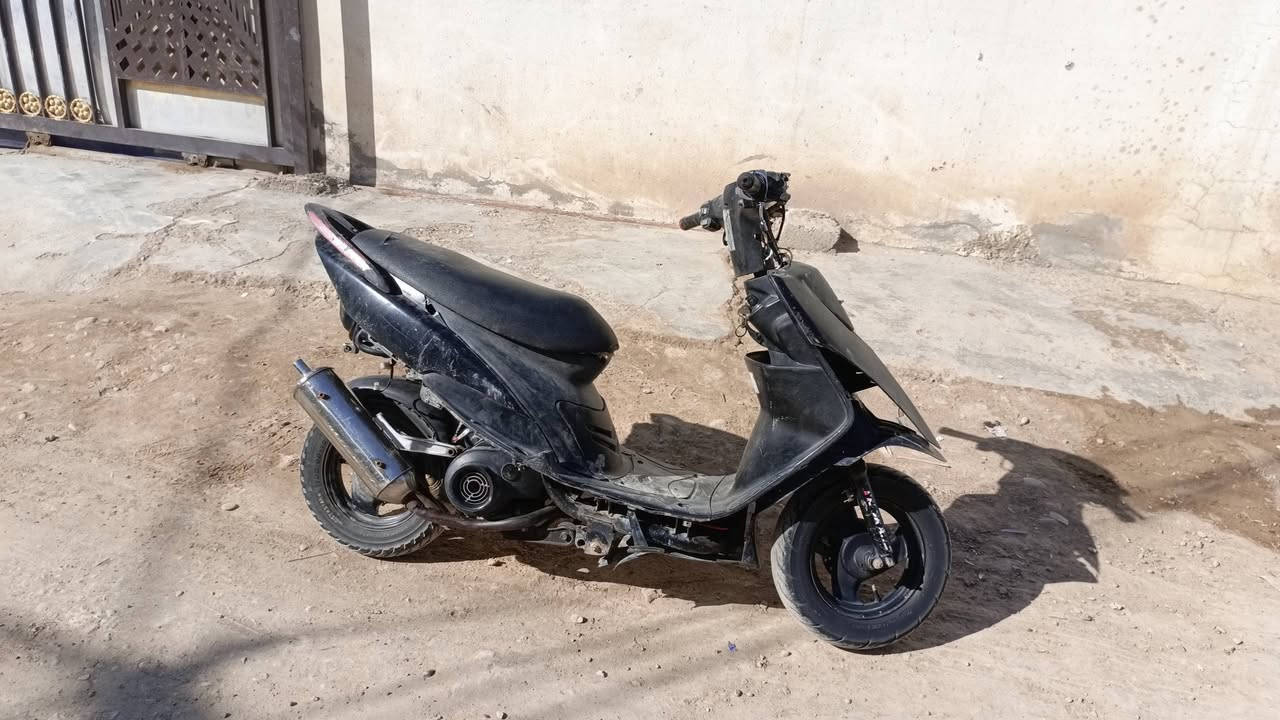 سلام عليكم الدراجه ماكس عدله مزوده بوشه 55صرنصه رياضي كلجات رياضي ضفيره جديده بس مارابط كهربايات ذا تاخذ ربط وبل عافيه عليك دراجه خير من الله واكو بعد غراض مالتها ماشادهن السعر 250 وبيها مجال التواصل  ‏‪***********‬‏ تصال ودلل ❤مكان حي المعلمين
