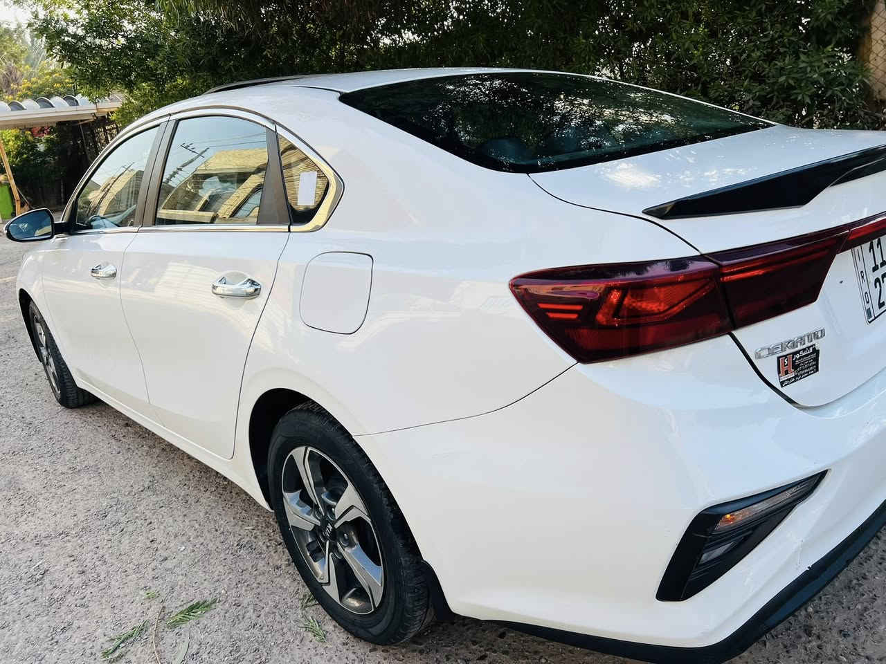 السلام عليكم سيراتو 2019 خليجي مكفول من الصبغ والبارد كير محرك مكفولات السيار فول عده البصمه 
تحكمات فتحه قطعتين تبريد مري شفط اشاير بالمري كشتات جلد ابلادي السعر 152 
بسمي رقم بغداد ماشيه 119 
مكانه بغداد الكرخ الهاتف (***********)
