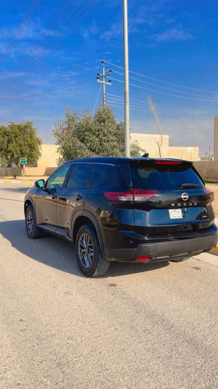 السلام عليكم للبيع نيسان روج  موديل 2024
المواصفات فول ما عدا الفتحه 
رادارات امامي خلفي جانبي
حساس امامي خلفي 
توقف ذاتي 
قياده ذاتيه 
سلايت 
فور ويل 
هندبريك بصمه 
تشغيل بصمه
كفاله كير محرك صدر 
ماشيه 35 ميل
حادثها قطعه وحده بس البنيد 
السعر 195$ وبيها مجال ويرهم اذا مقدمه 100$ والباقي 3$ بل شهر مكان السياره بيجي
الاستفسار 
***********
