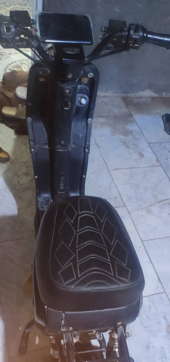 دراجه r9 2025 للبيع
اشاير شغال
بريكات 
تايرات جدد
بصمتين 
كلشي بيها شغال
بدون بطاريات 
السعر 225
بيها مجال كلش قليل
لان محتاج وكاعد من الشغل بسبب الدراجه


**إذا كنت صاحب هذا الإعلان وتريد حذفه لأي سبب، رجاءا أرسل رسالة إلى الدعم الفني**