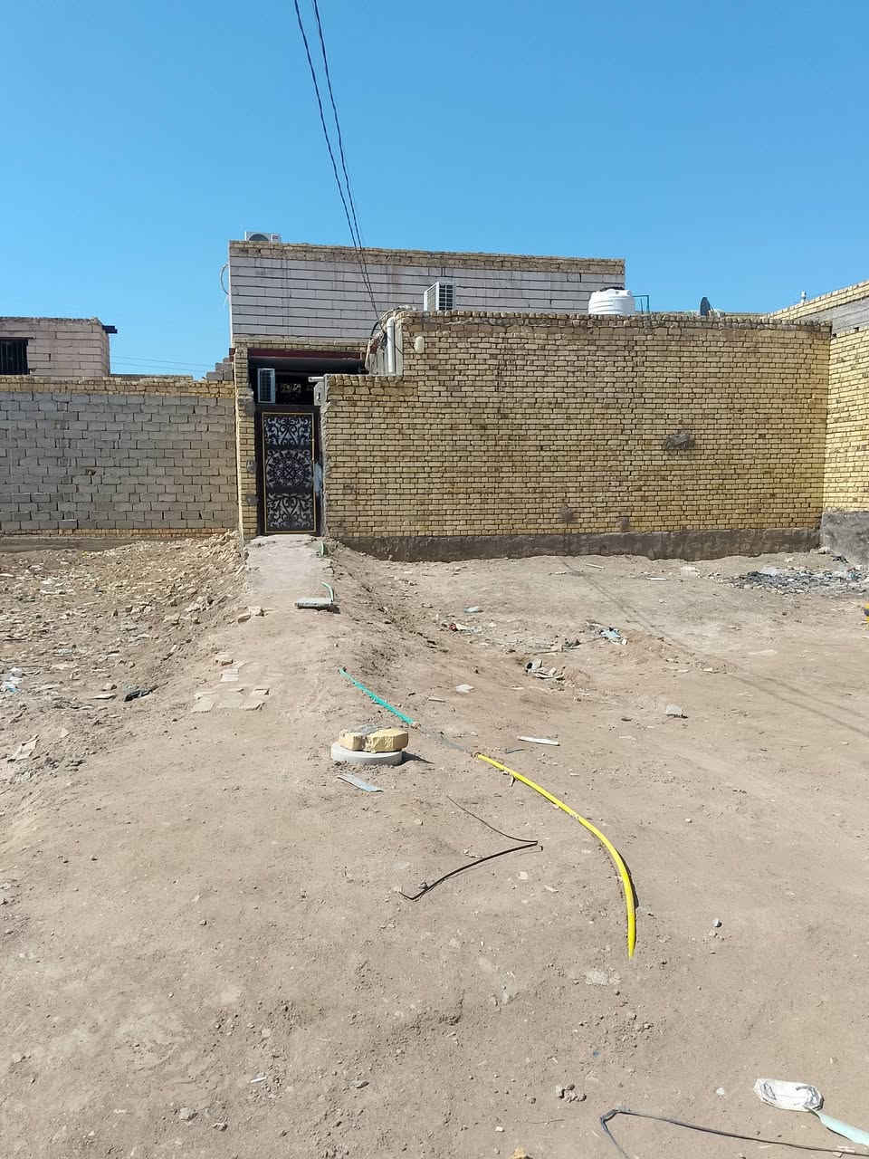 بيت خلفي للبيع بحي الفداء 
مقاطعه 24

بيت كامل 
ديوانيه +طارمه+غرفه+صاله +ديوانيه+منور+صجيات خارجيه+حمام داخلي

رقم عقار 24529


**إذا كنت صاحب هذا الإعلان وتريد حذفه لأي سبب، رجاءا أرسل رسالة إلى الدعم الفني**