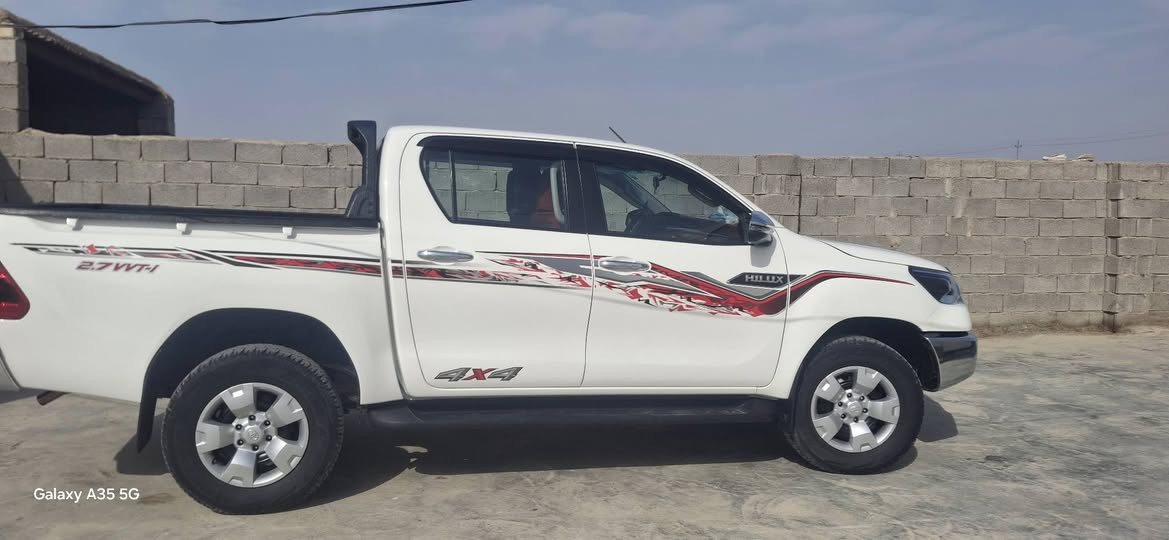 السلام عليكم سياره هايلوكس فورويل للبيع  2024 كير عادي  تريد وكاله تريد تحويل باسم كردي فول مواصفات سياره مكفوله كفاله عامه ماشيه 42 الف حقيقي رقم اربيل  للاستفسار اتصال على الرقم التالي ‪***********‬‏
واسط الزبيديه
