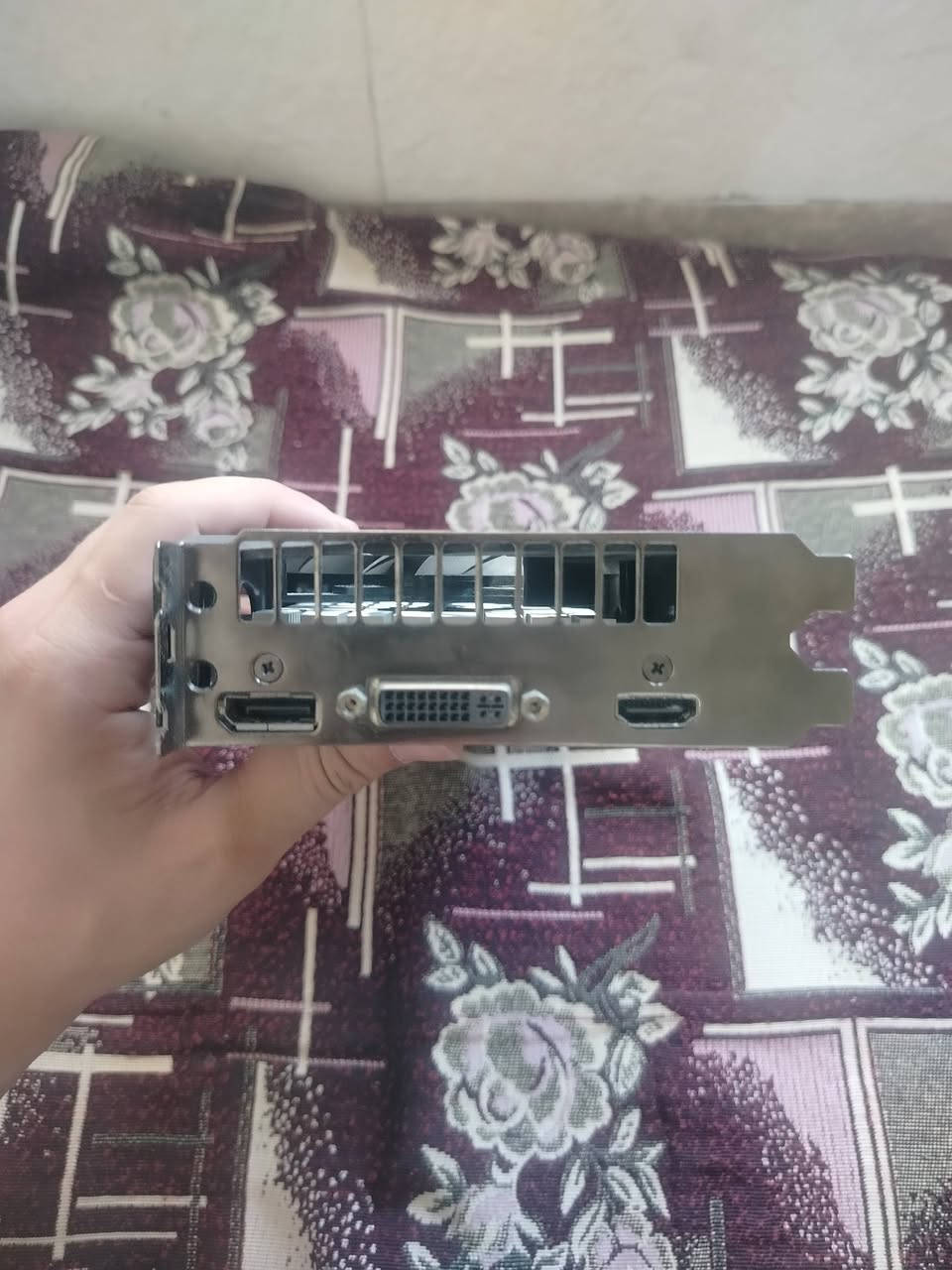 للبيع GTX 960 4G
نطيني سعر 60
***********
***********
