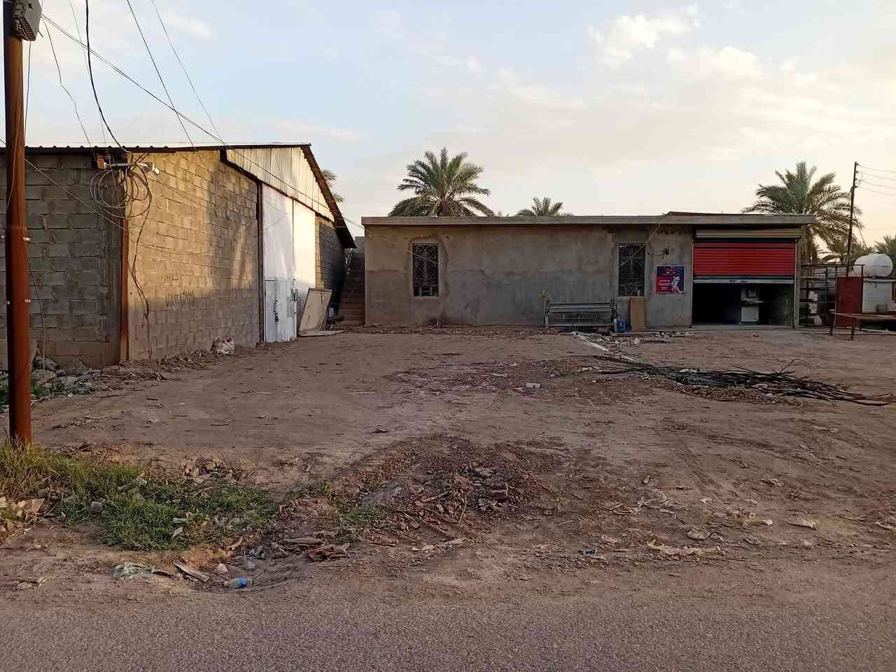 أرض للبيع المساحة ١٧٠ متر وجه ٩ متر قرب المجزره سند ٢٥ صاحب القطعة*********** السعر ١١٠
