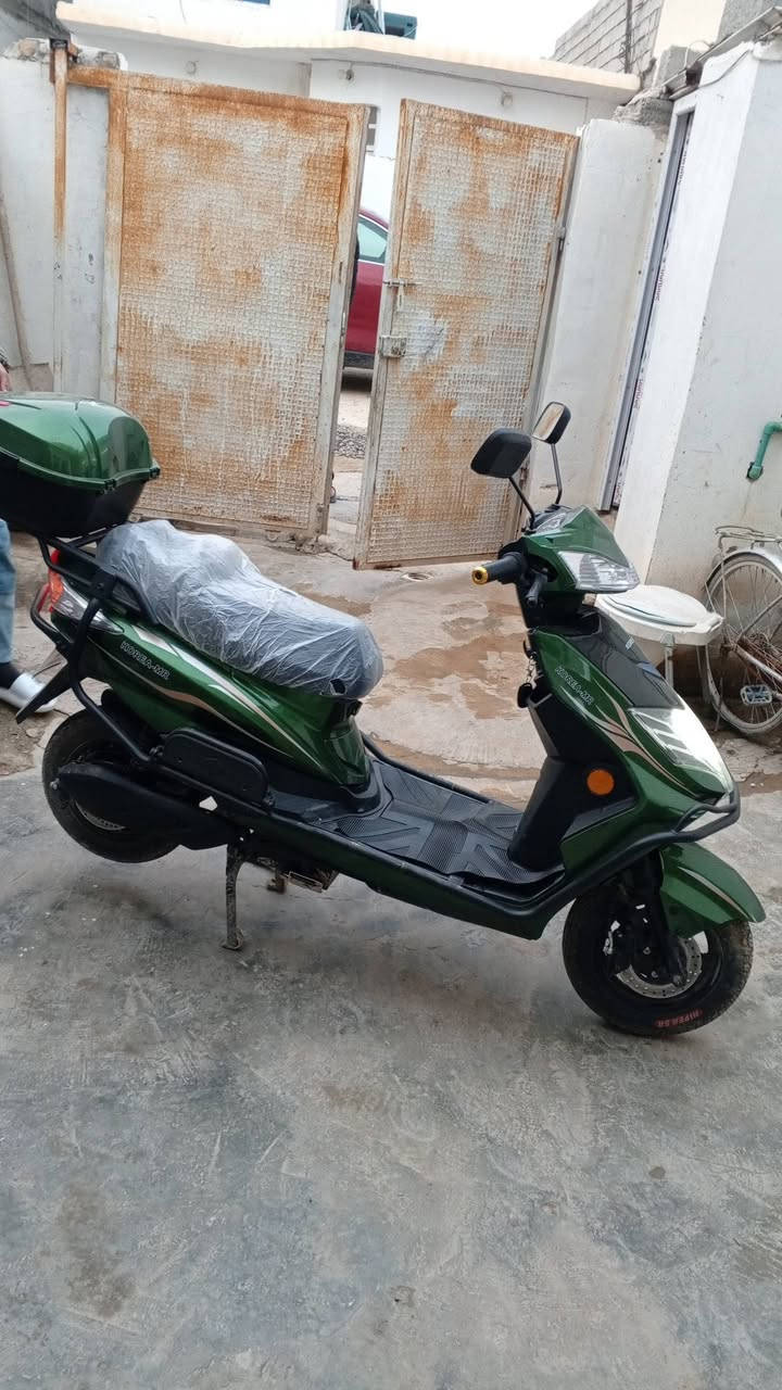 سلام عليكم
درجه شحن للبيع

ستخدام قليل 6بطاريات 

3نمر سرعه 135

مكفوله من كلشي تجي وشوف بعينك 

سعر  775وبيها مجال  للشراي 
مكاني ديالى بعقوبه كاطون رازي 

هـ***********
