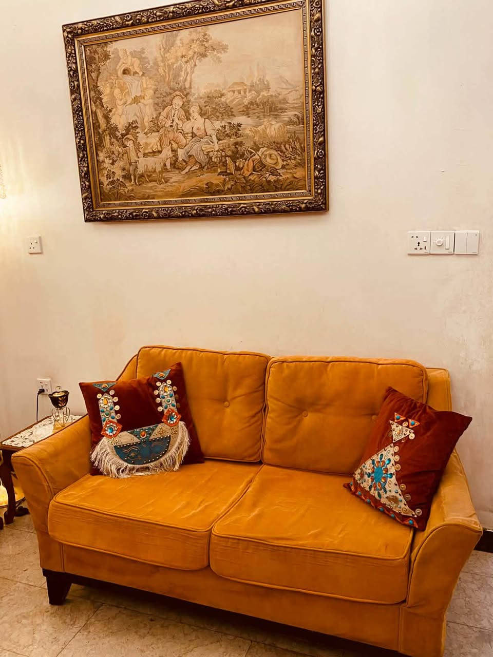 للبيع تخم مستعمل قليل جدا زيونه / ساحه ميسلون / الشارع الخدمي للتواصل *********** بـ ٦٠٠ الف وبي مجال بالسعر التواصل على الرقم
