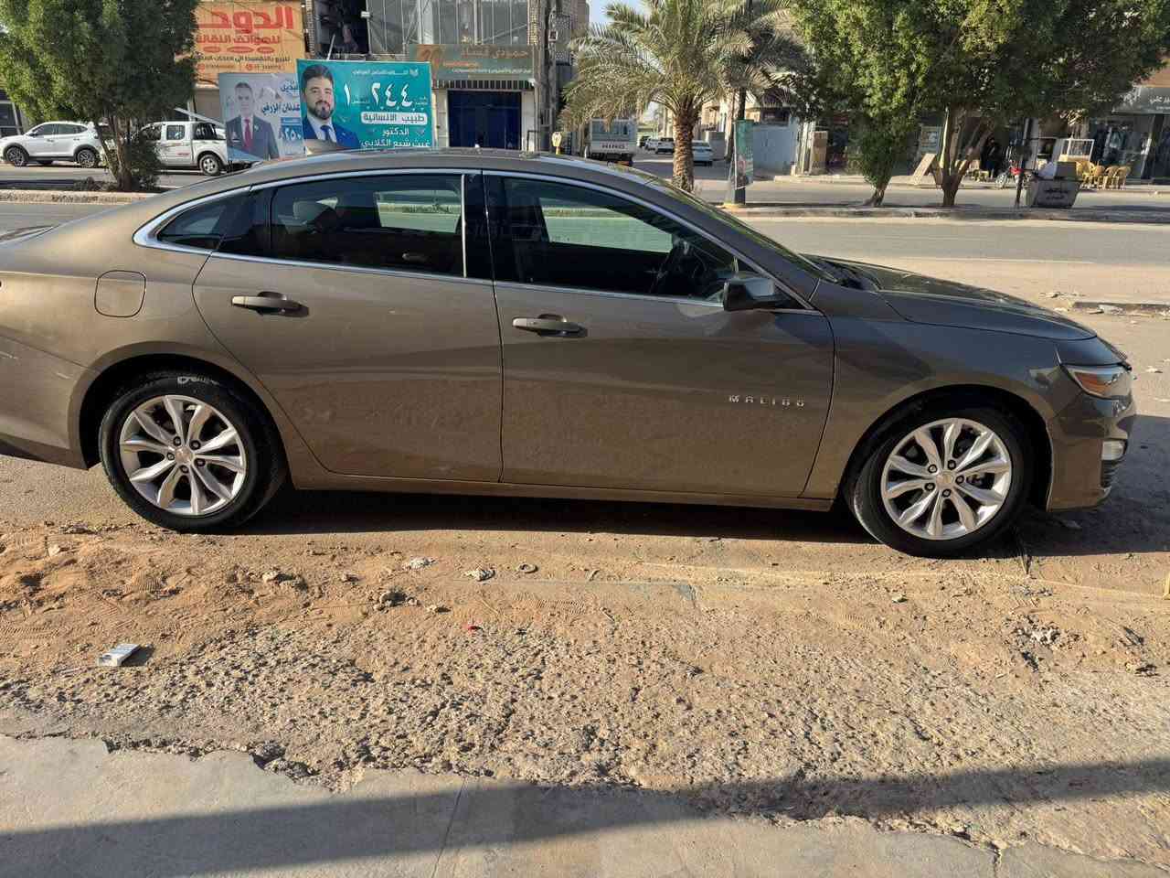 السلام عليكم
ماليبو ٢٠٢٠ فول مواصفات 
بانورما 
حادث جاملغ امامي 
وبالعراق جاملغ خلفي صبغ فقط 
رقم نجف حرة 
ماشية ١٠٠ الف ميل
السعر 110 
للأستفسار ***********
