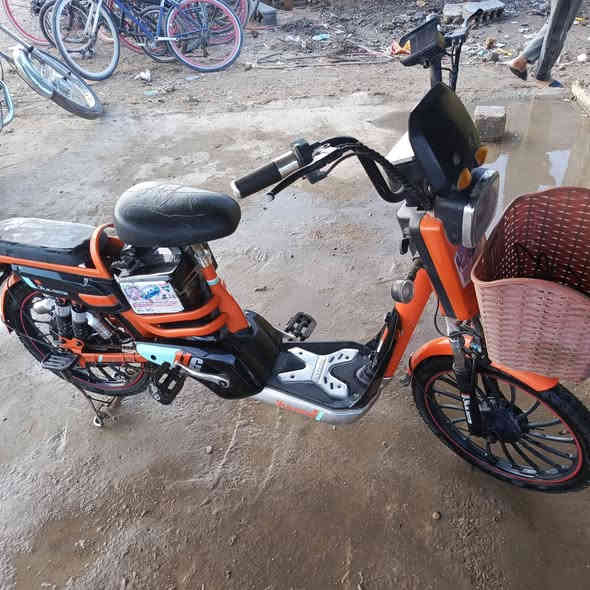 سلام عليكم بايسكل شحن نضيف ومرتب سعره ٣٢٥ وبي مجال مكاني بابل سدة الهنديه ***********
