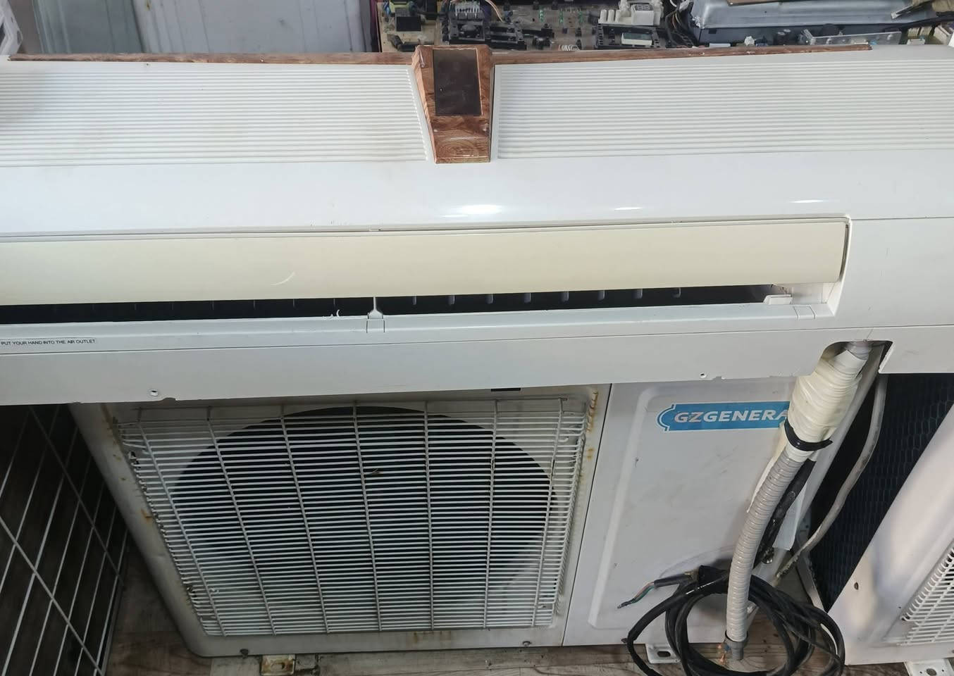 للبيع سبالت نضيفه طنين غاز بلاد مامصلحات شرط الشغل ب400الواحد موقعنا حي الحهاد الرفاق للاتصال ***********
